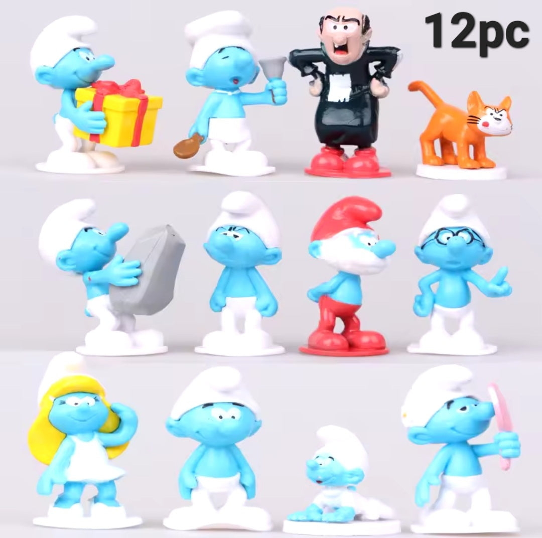 Small toys for cake or play