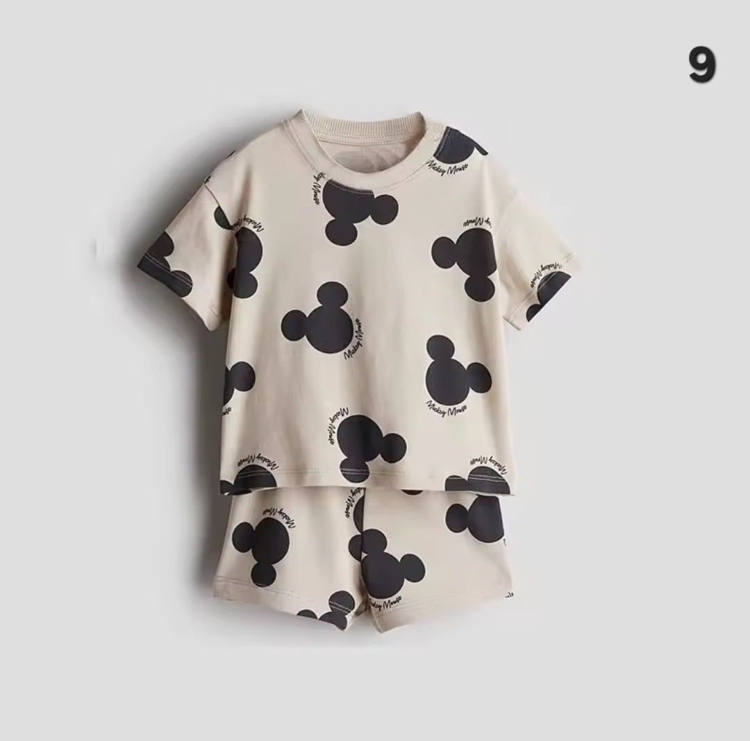 Disney Shirt and Pants Set for Kids – Boys & Girls Outfit ⭐️⭐️⭐️⭐️⭐️ sold 2549